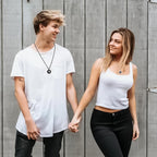 Long-distance touch pendant necklace, vibrates and glows, suitable for couples in love, sends SOS SMS, relationship pendant necklace